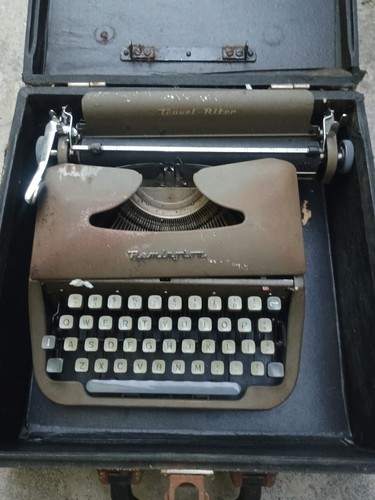 Vintage 1950s remington manual - 1950s,