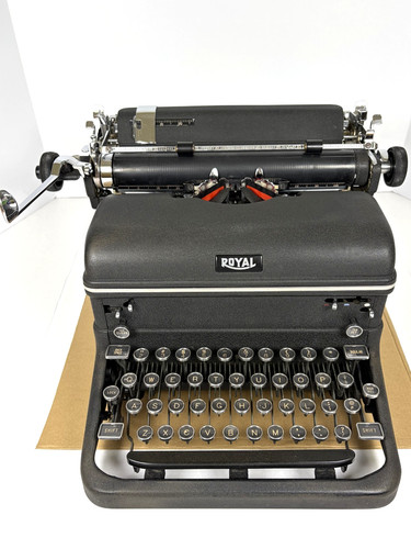 Vintage 1948 royal kmm - 1948,